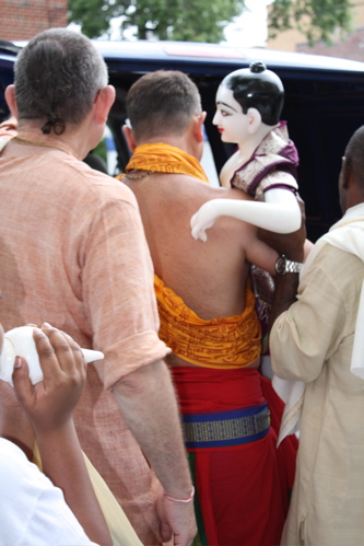 Mahesvara Carrying Balarama 2